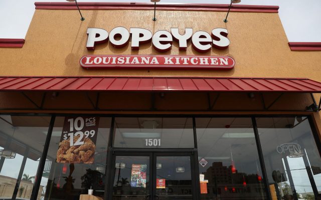 Popeye’s Unveils New Blackened Chicken Sandwiches