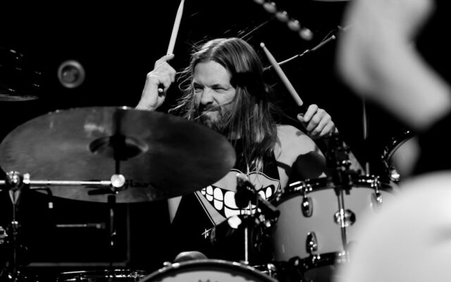 Foo Fighters Drummer Taylor Hawkins Dead at 50