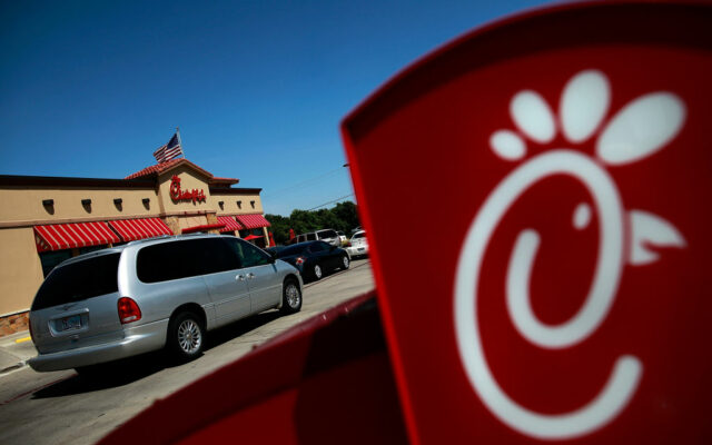 Chick-fil-A Sign Went Missing, Company Offers Free Food For a Year to Anyone Who Returns It